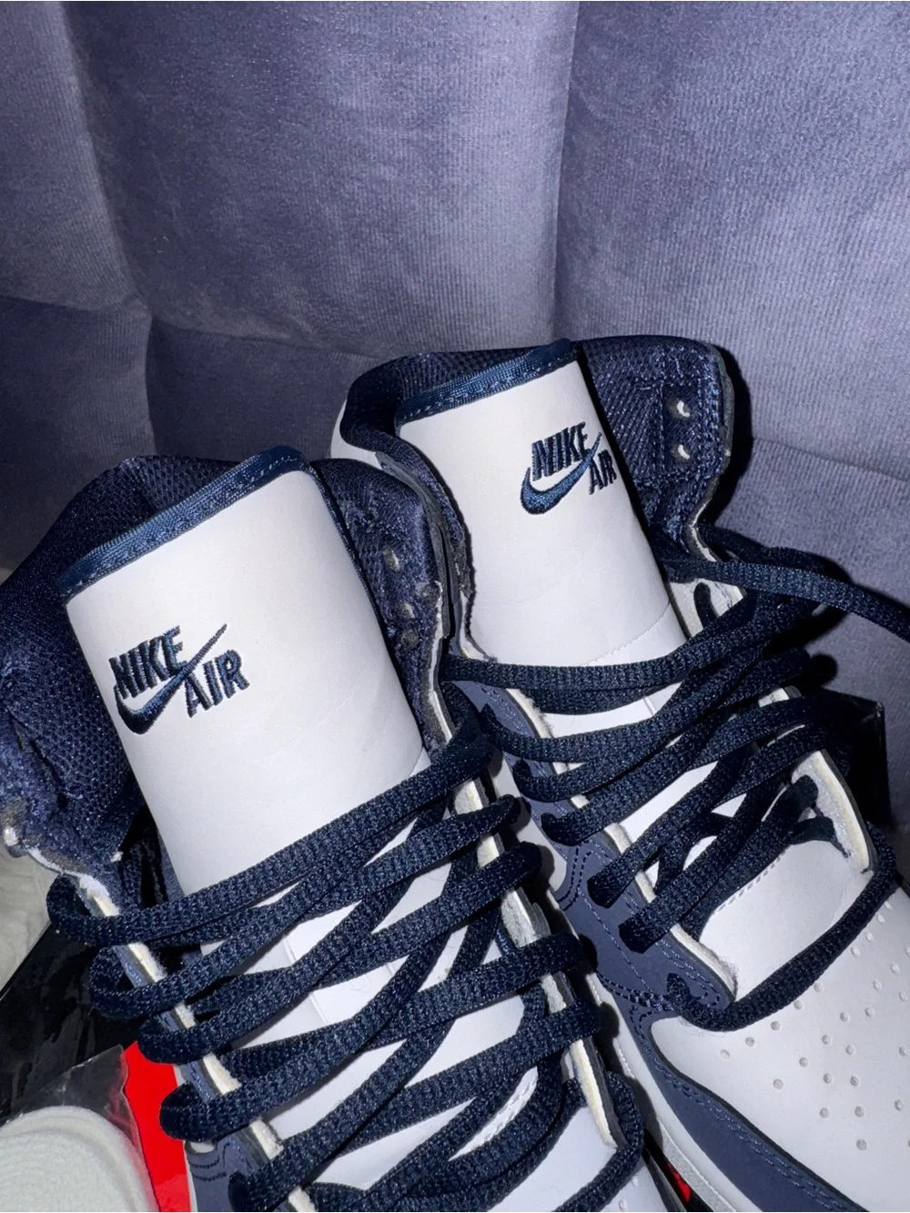 Nike Air Jordan 1 High - White & Navy
